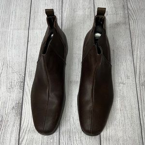 🔹 Gordon Rush Matthews Chelsea Boots